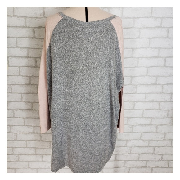 Torrid 3/4 Sleeve Tribal Tshirt - Picture 3 of 4